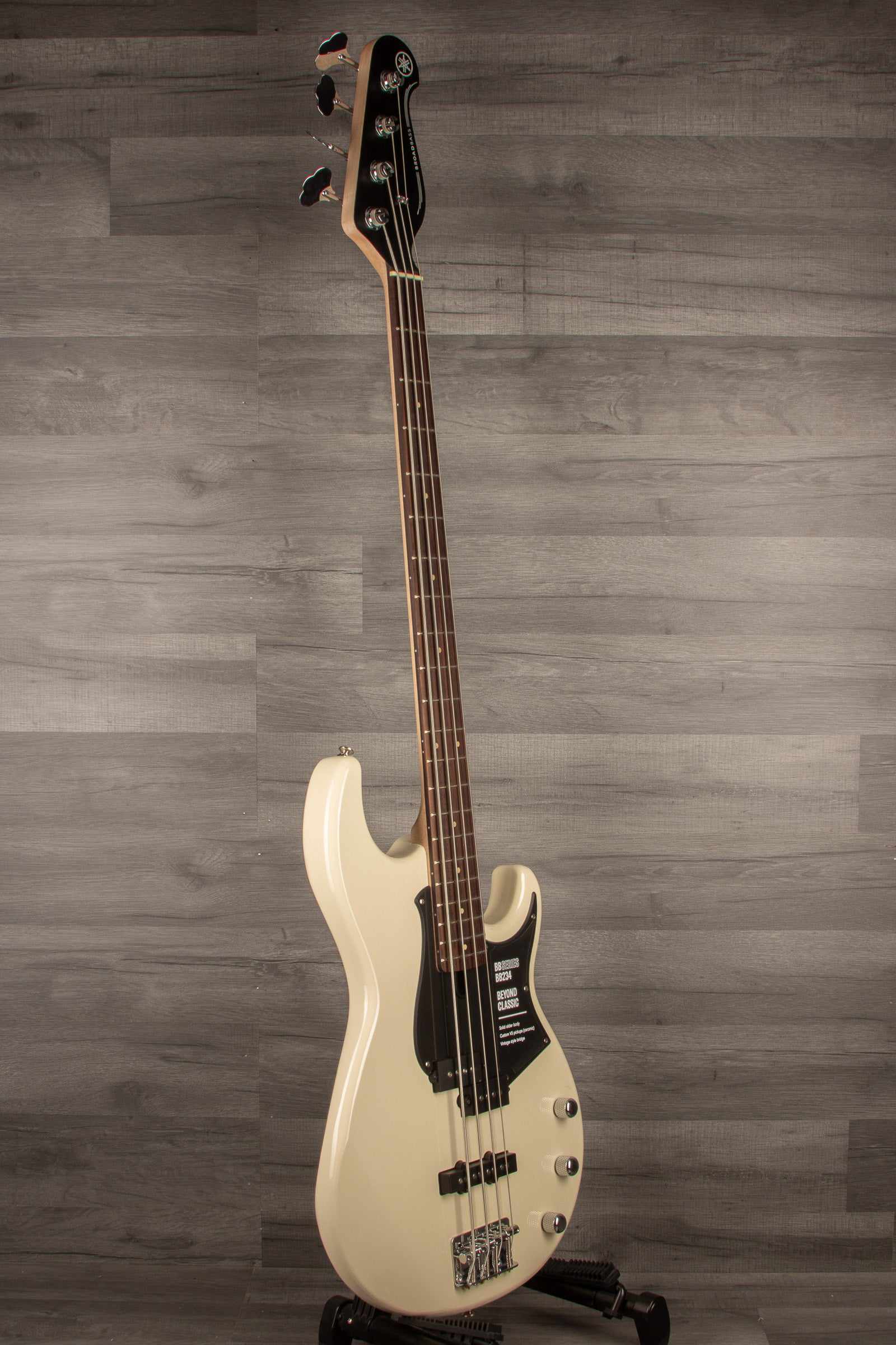 Yamaha BB234 Bass - Vintage White