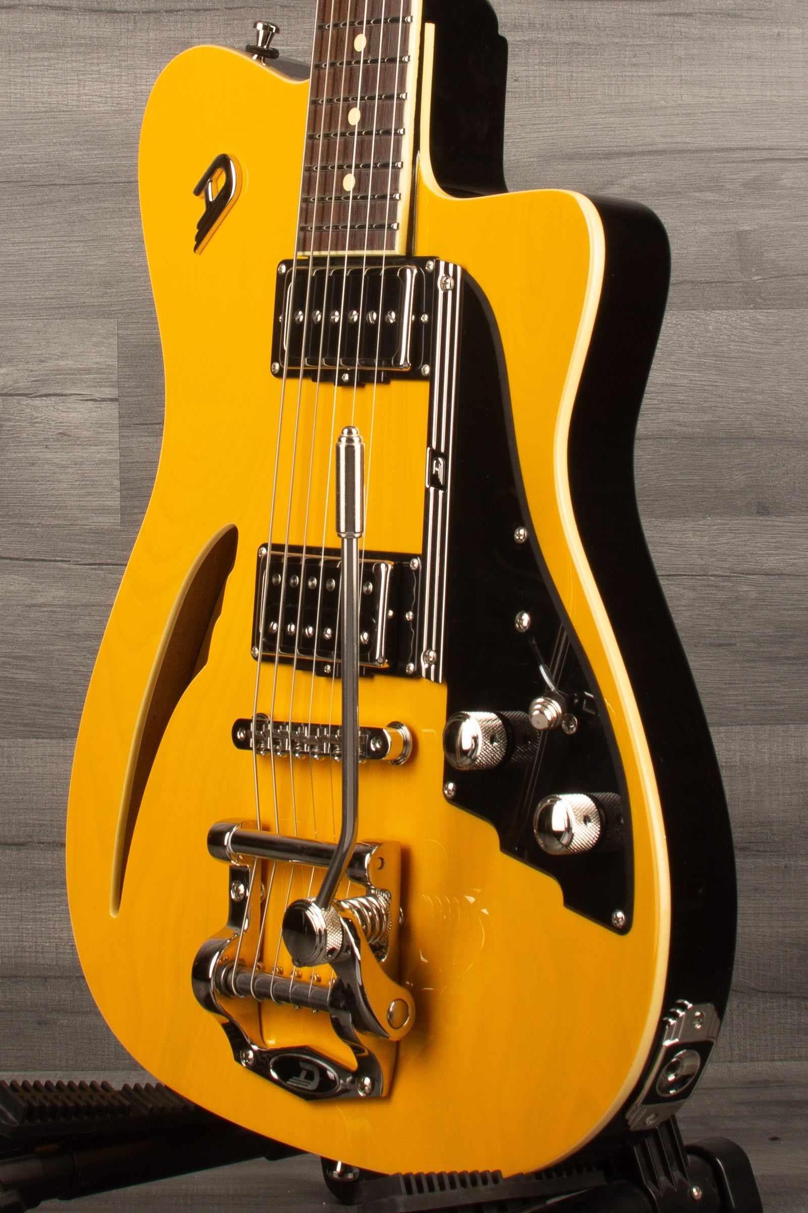 Duesenberg Caribou Electric Guitar - Butterscotch (With Hard Case)