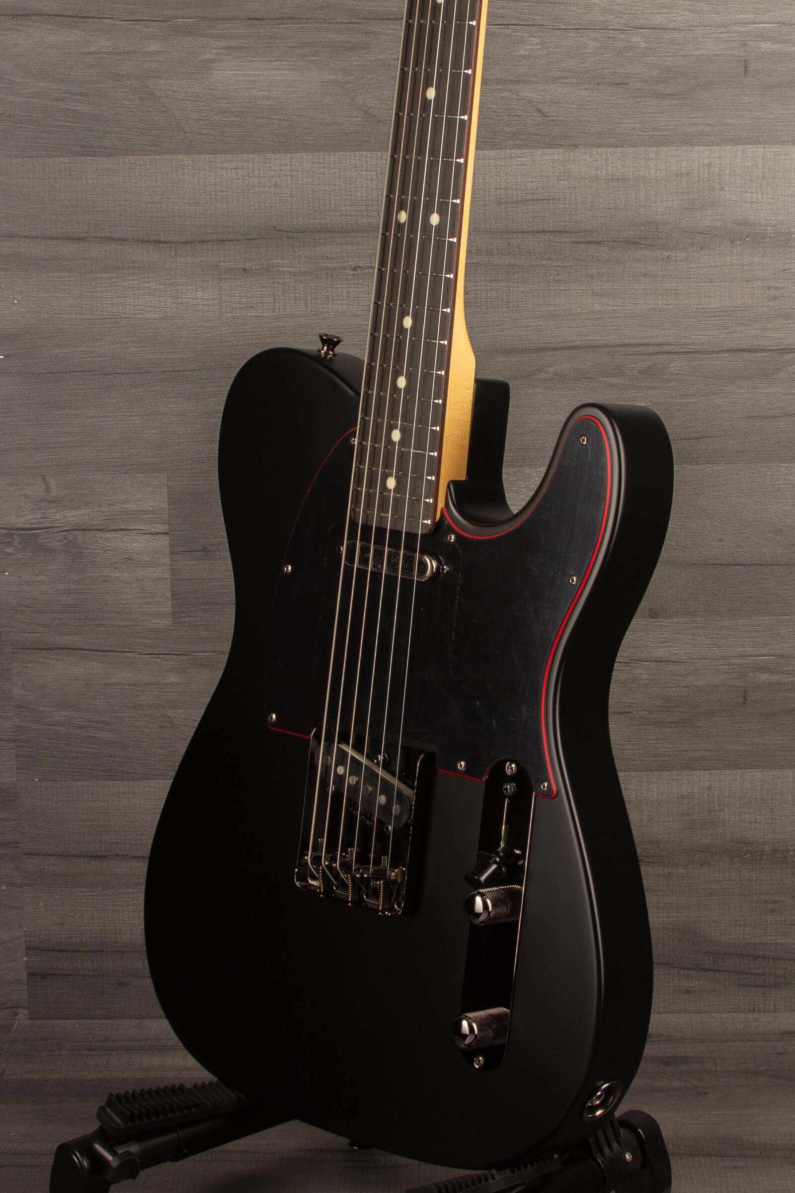 Fender Limited Hybrid II Telecaster®, Noir, Rosewood Fingerboard, Black, Made in Japan | MusicStreet