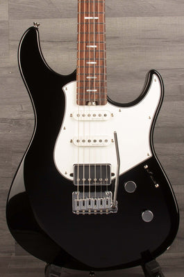 Yamaha Pacifica Professional