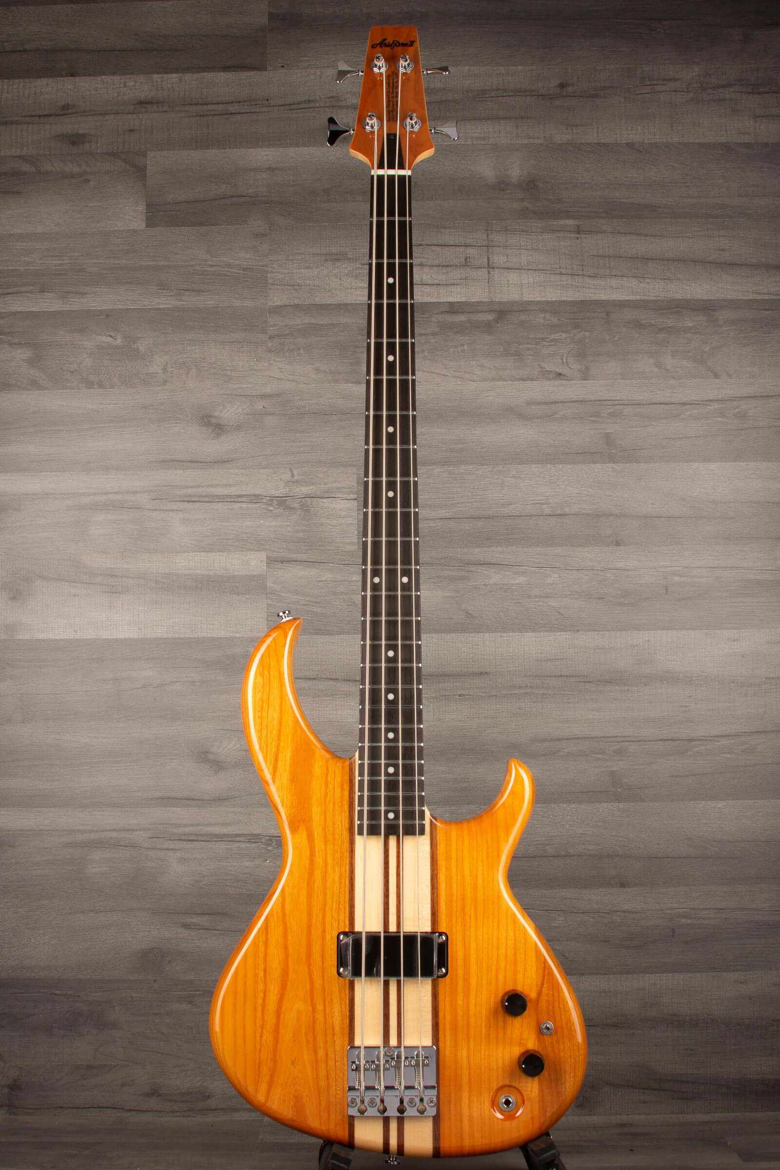 Aria SB-700 Bass Guitar - Oak