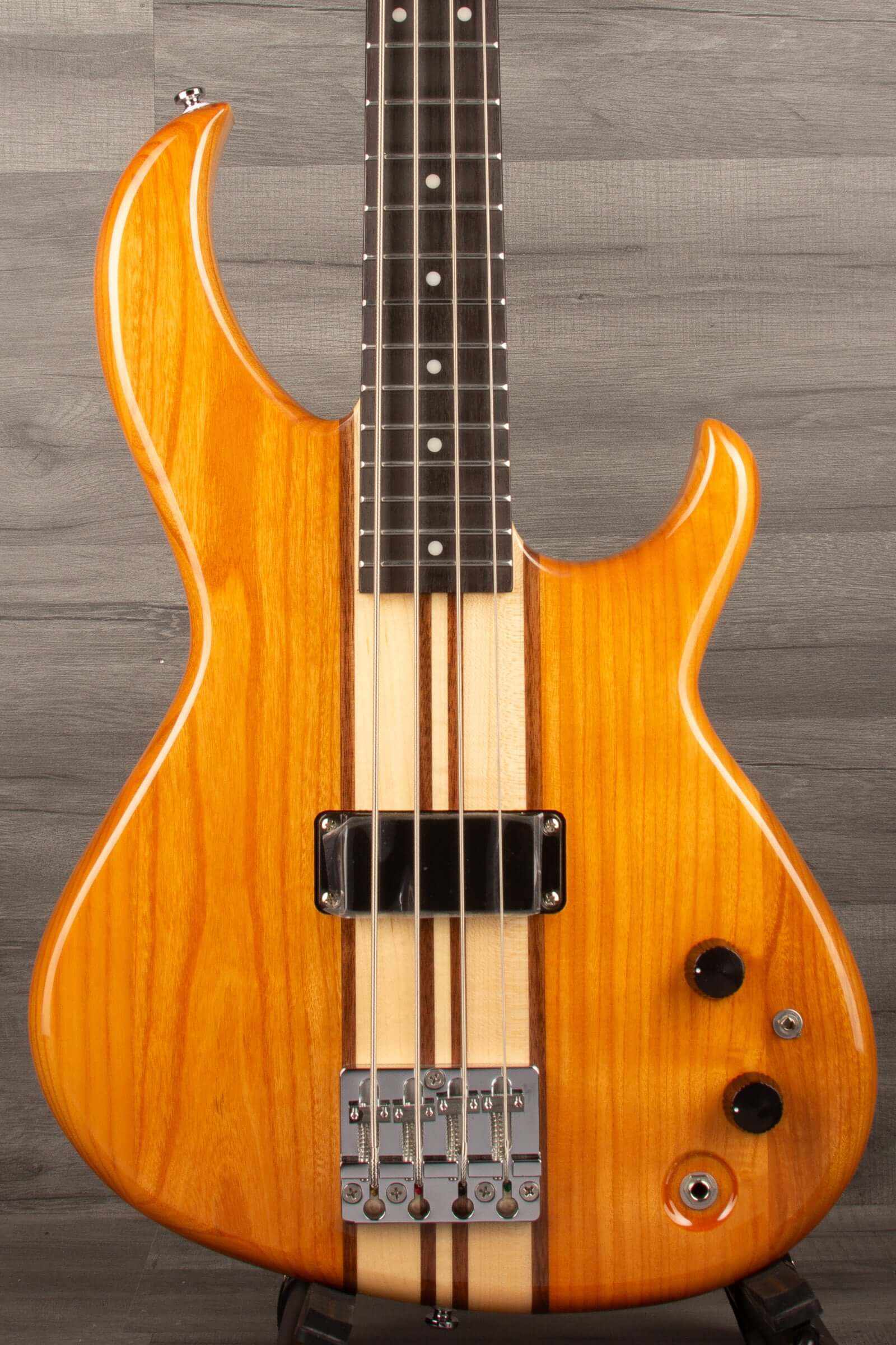 Aria SB-700 Bass Guitar - Oak