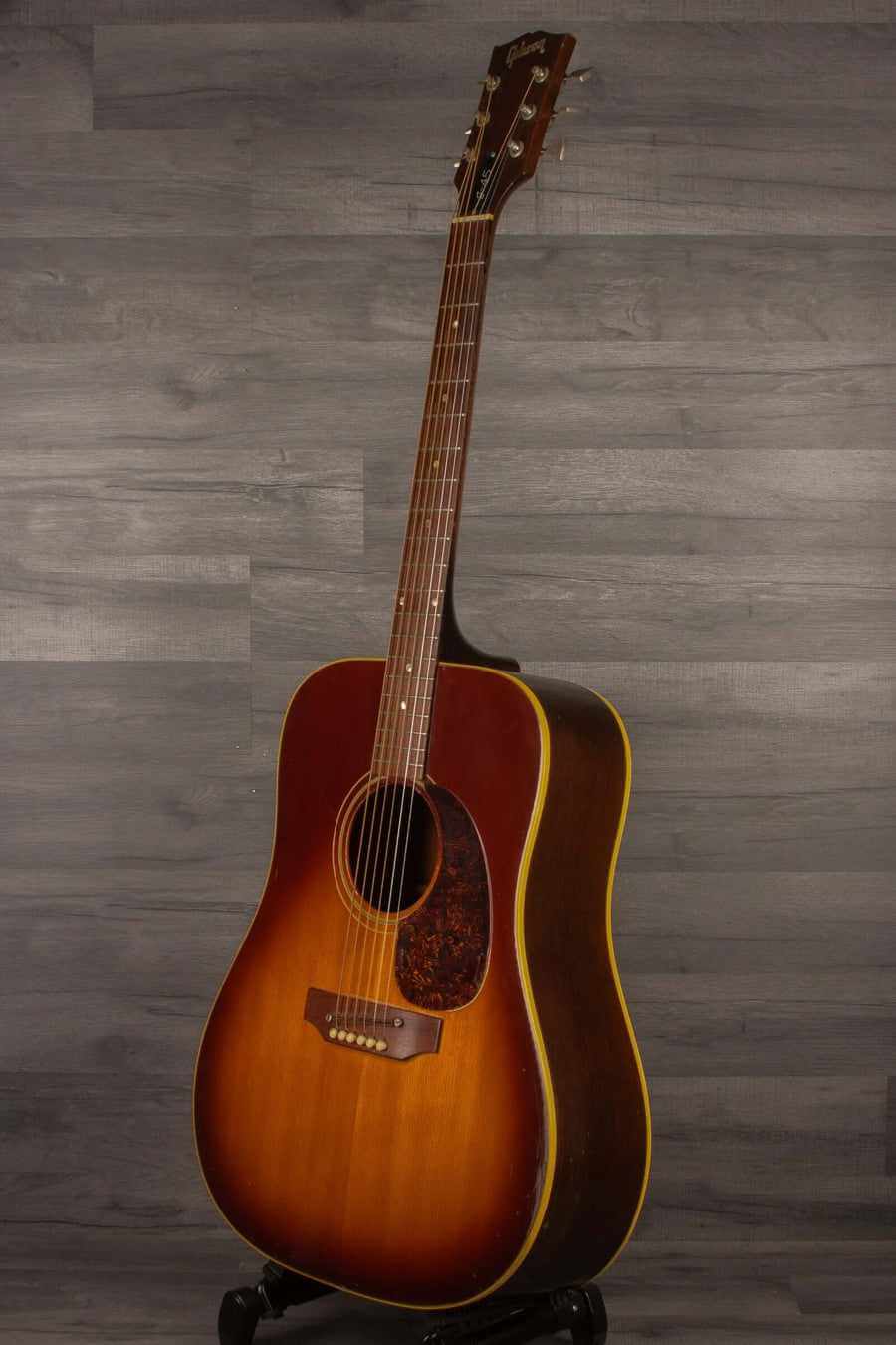 USED 1968/9 Gibson J45 Square Shoulder Dreadnought - MusicStreet