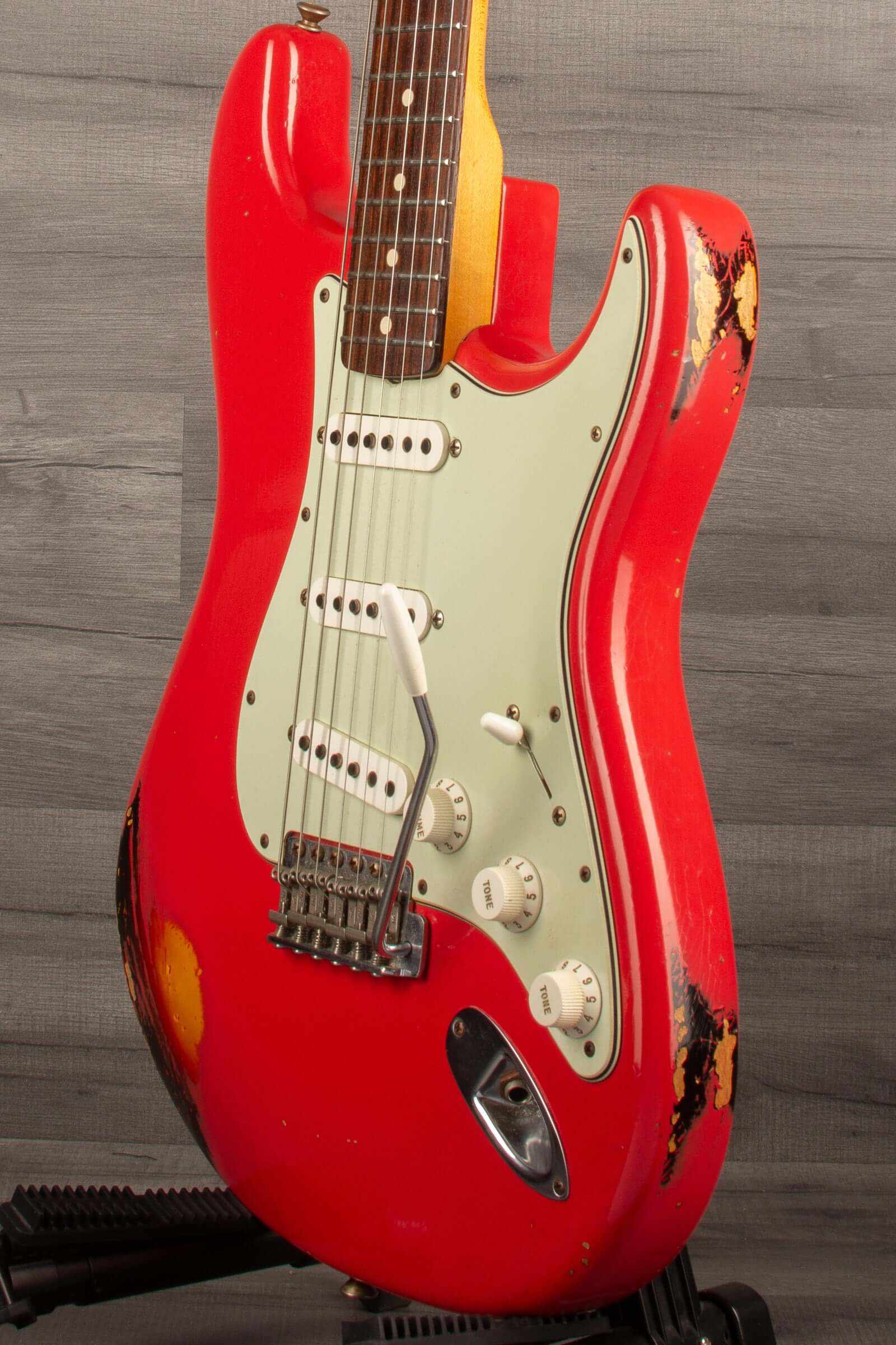 USED - Fender Custom Shop '60's Stratocaster Aged Relic Fiesta red over sunburst