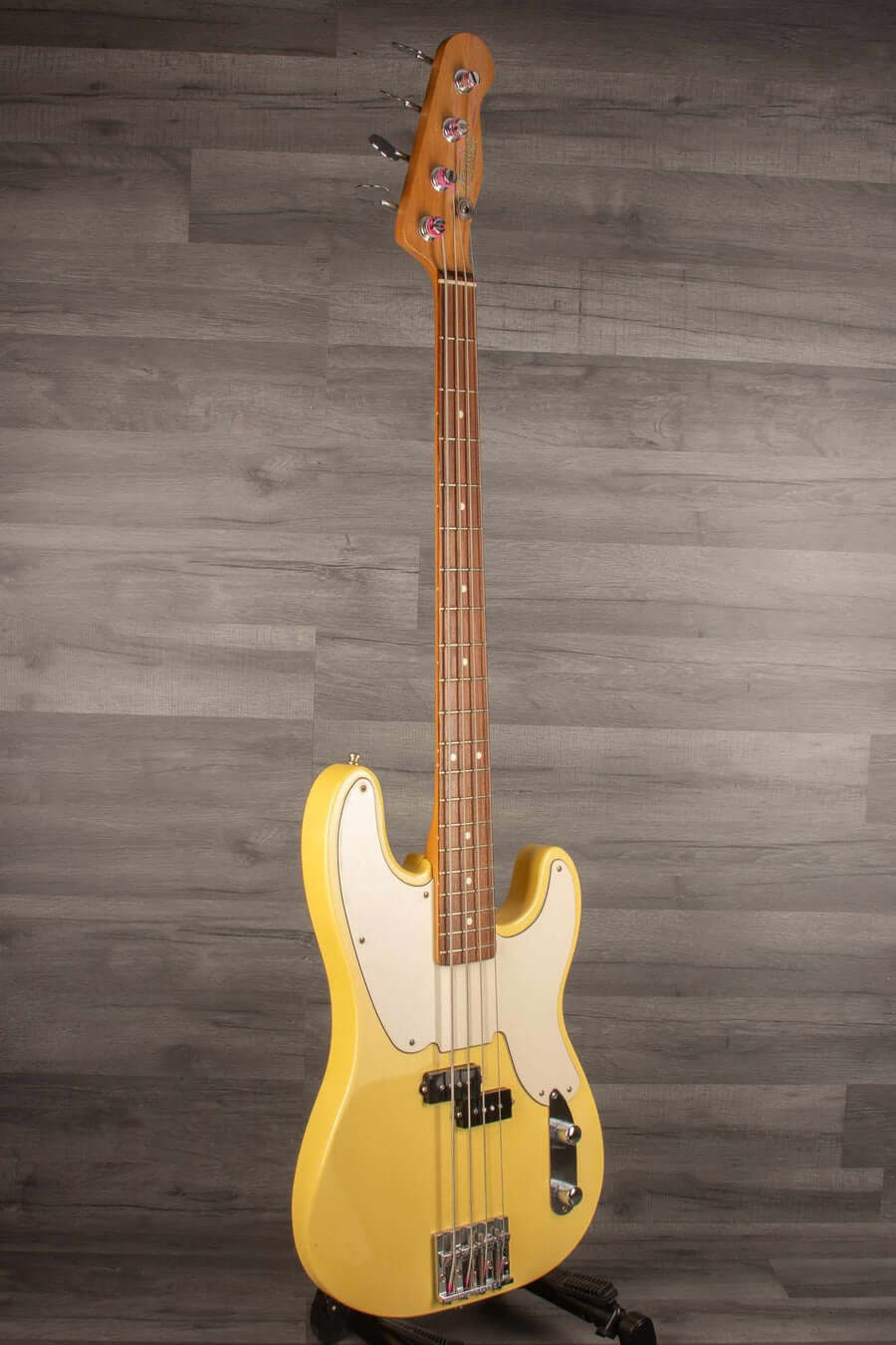 USED - Fender Mike Dirnt Artist Series Signature Precision Bass - Blonde - 2004 - MusicStreet