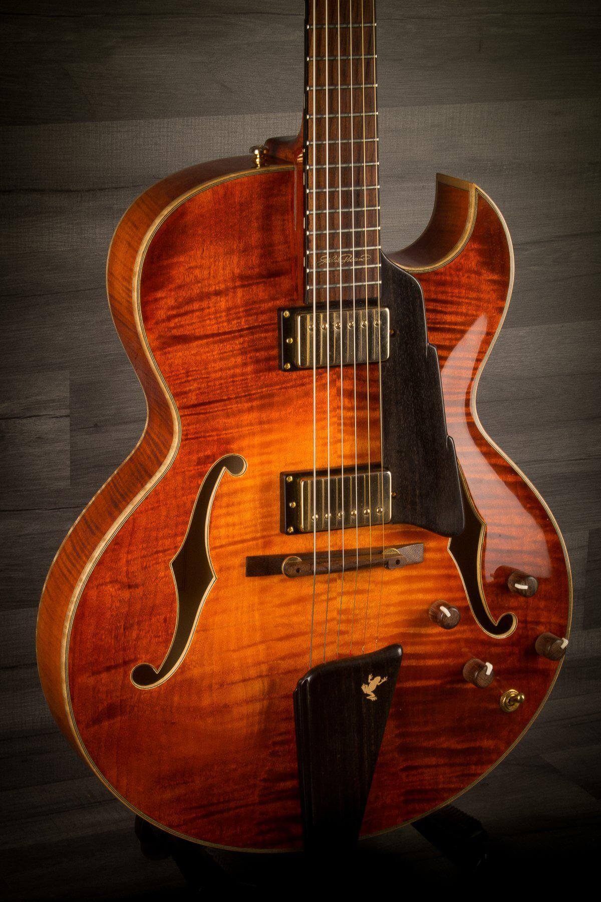 USED - Eastman AR380CE John Pisano Signature Archtop