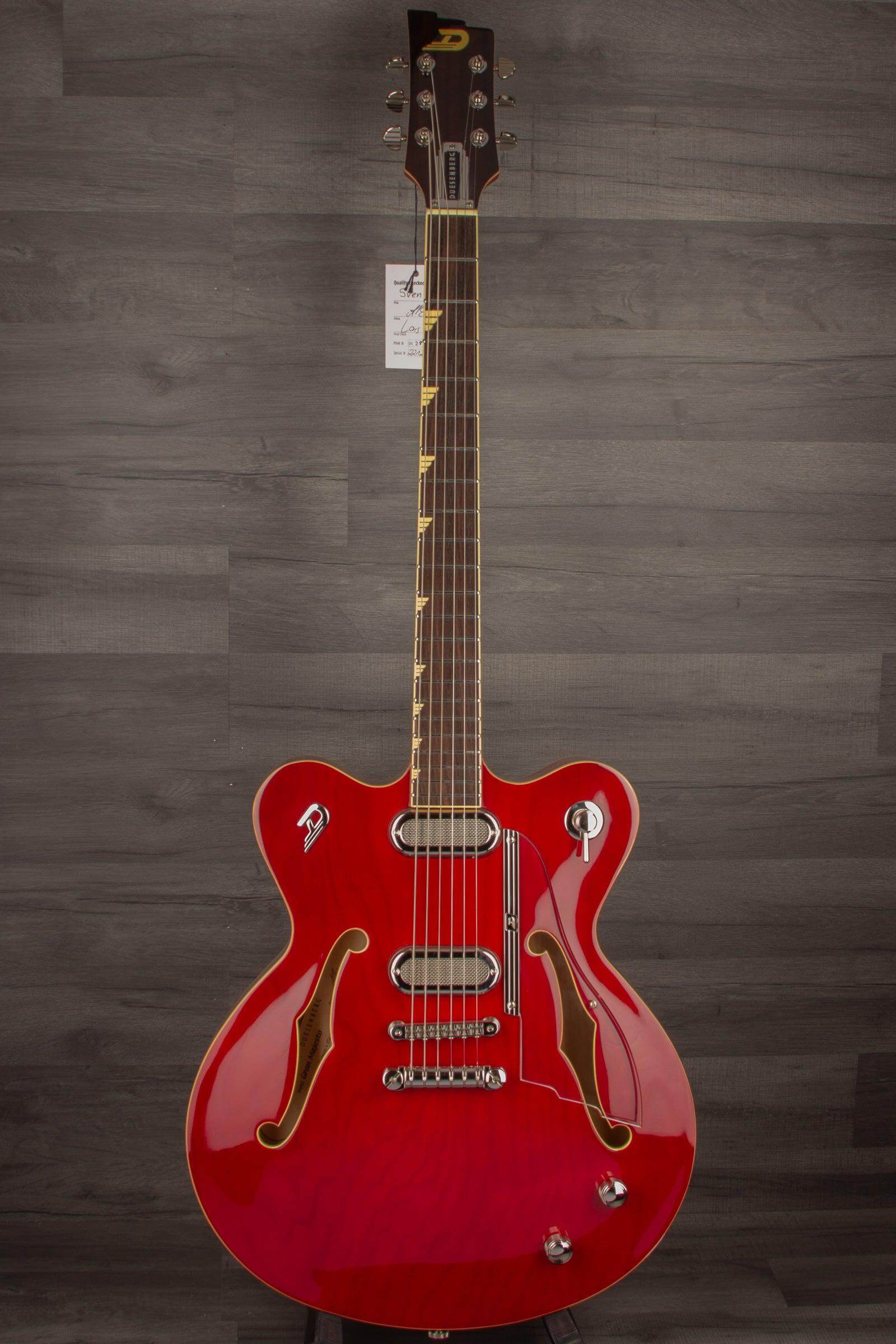 Duesenberg Gran Majesto 2C Cherry Red inc Case - MusicStreet