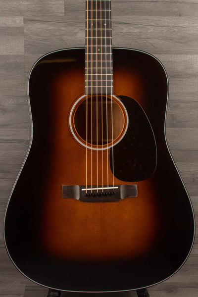 Martin D-18 Classic Sunburst Acoustic guitar